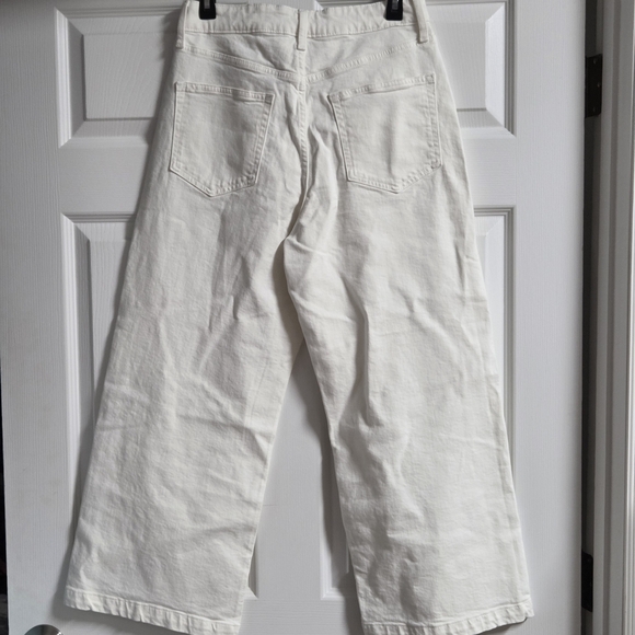 GAP Cream Curvy Stride Ankle Jeans - Picture 7 of 7